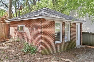 Building Photo - 400 S Josephine Boyd St