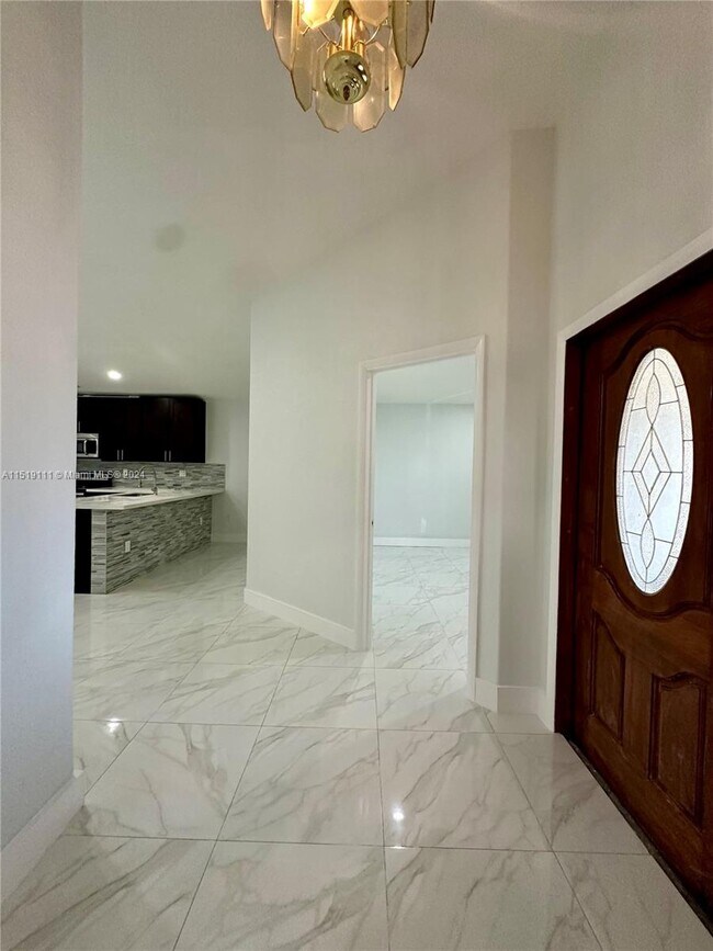Foto del edificio - 7418 W 32nd Ct