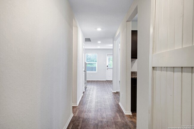Foto del edificio - 2850 Lindenwood Run