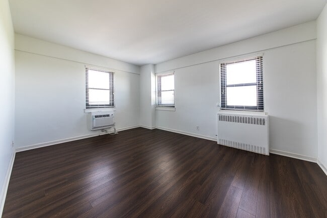 Interior Photo - Parc Frontenac