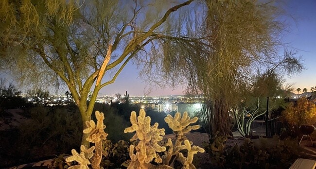 Building Photo - "Charming 2-Bed, 2-Bath Townhouse Retreat in Tucson – Spacious 1176 Sq Ft Living!"