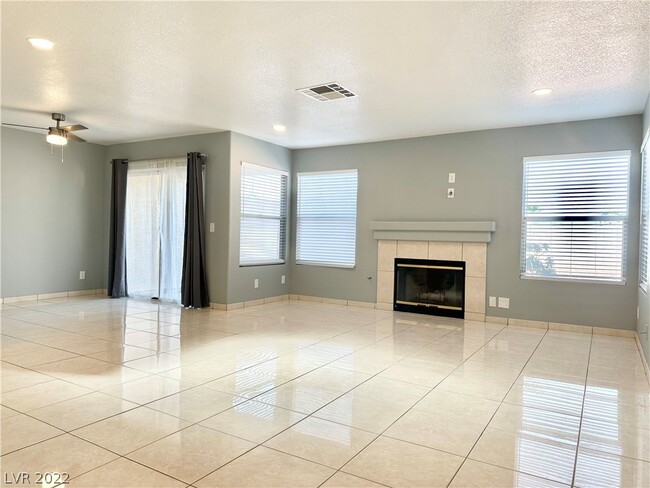 Foto del edificio - 8312 Maplestar Rd