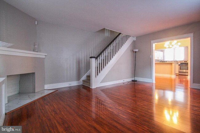 Building Photo - 4012 Berry Ave