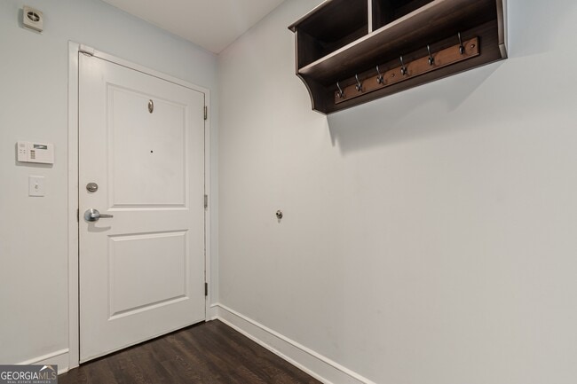 Building Photo - 44 Peachtree Pl NW