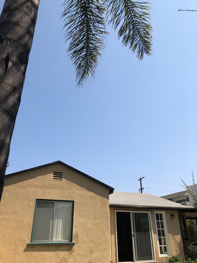 Building Photo - 5258 Cleon Ave