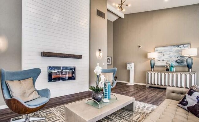 Building Photo - 2 bedroom in Fort Worth TX 76120