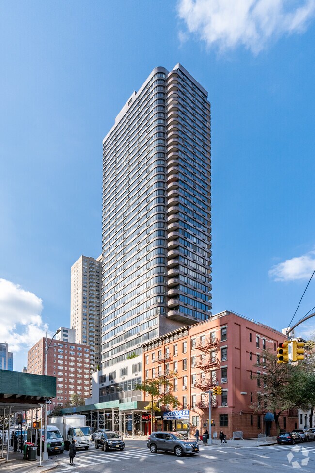 Foto del edificio - 1637 York Ave