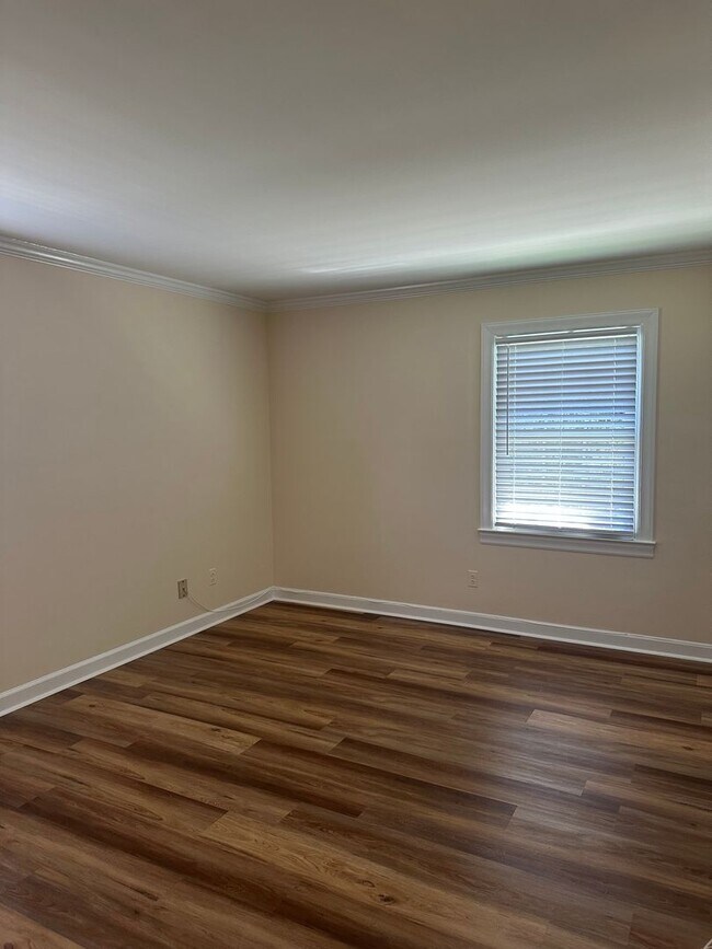 Foto del edificio - 2650 Grosvenor Pl