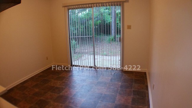 Building Photo - 9122 Tanya Dr