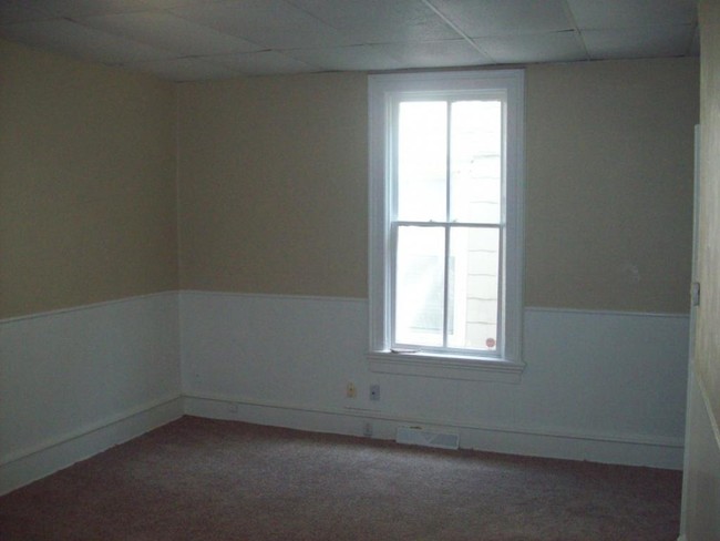 Building Photo - 518 Olive St. Apt. A