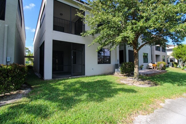 Building Photo - 3-Bedroom + Den Home in Bonita Fairways – ...