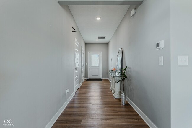 Foto del edificio - 144 Bluestem Ln