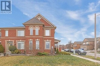 Building Photo - 336 Cranston Park Ave