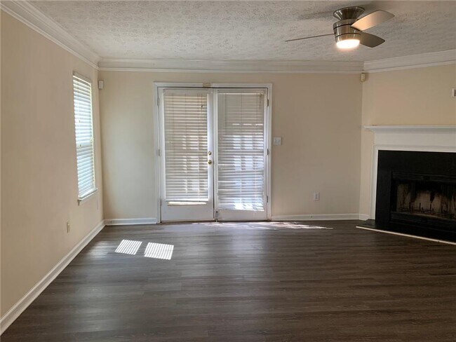 Foto del edificio - 1803 Barrington Overlook