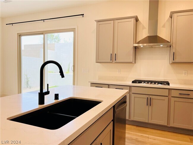 Building Photo - 11837 Pied Harrier Ave