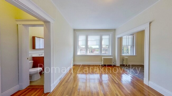 Building Photo - 236 Kelton St