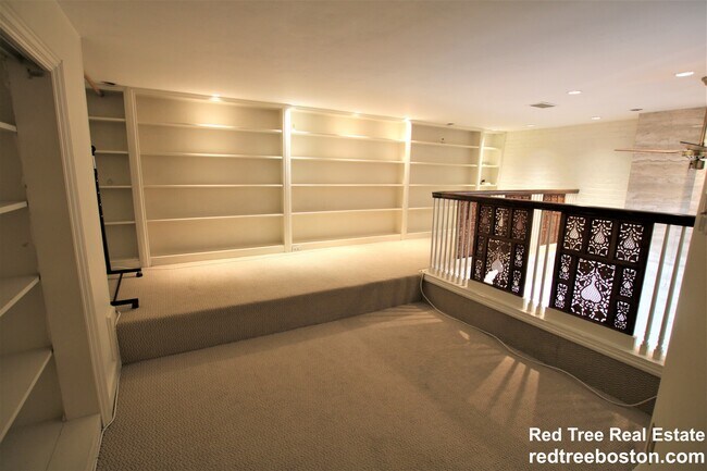 Foto del edificio - 124 Beacon St