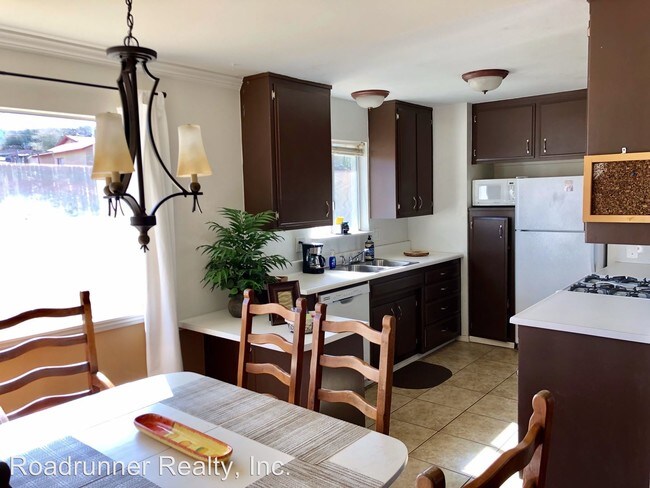 Foto del edificio - 2 br, 1 bath House - 61625 Desert Air Road