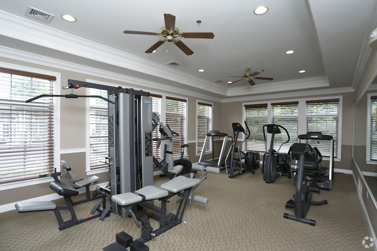 The Club At Autumn Ridge Apartments Union Nj Fitness Center The Club At Autumn Ridge