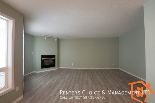 Photo du bâtiment - PERFECT FOR PROFESSIONALS, No Yard Care, F...
