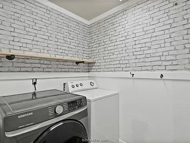 Building Photo - 1039 Windmeadows Dr