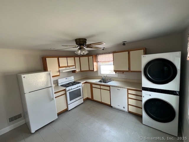 Building Photo - 451 Meadow St