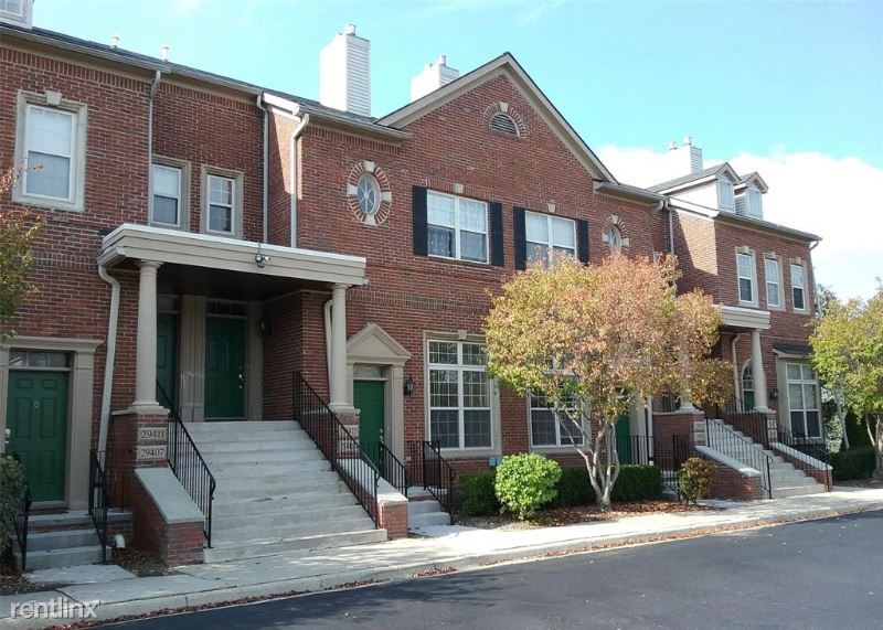 Primary Photo - 2 br, 1.5 bath Condo - 29419 Glen Oaks Blvd E