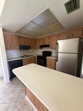 Building Photo - 4141 Oak Terrace Dr