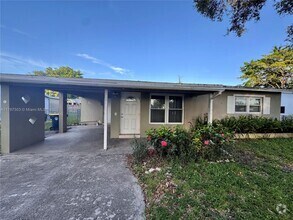 Building Photo - 4720 SW 25th Terrace