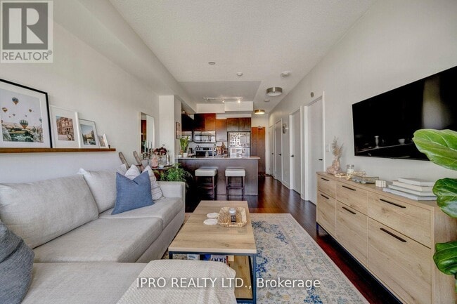 Building Photo - 360-1360 Square One Dr