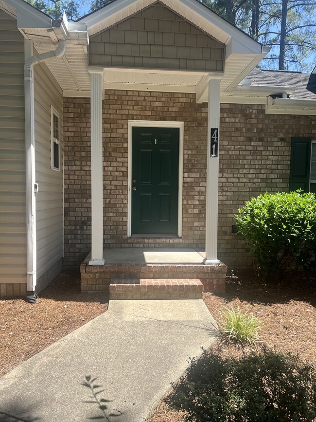 Building Photo - 41 Holly Pines Dr