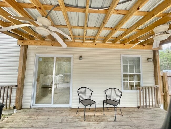 Building Photo - 70 Cypress Ln