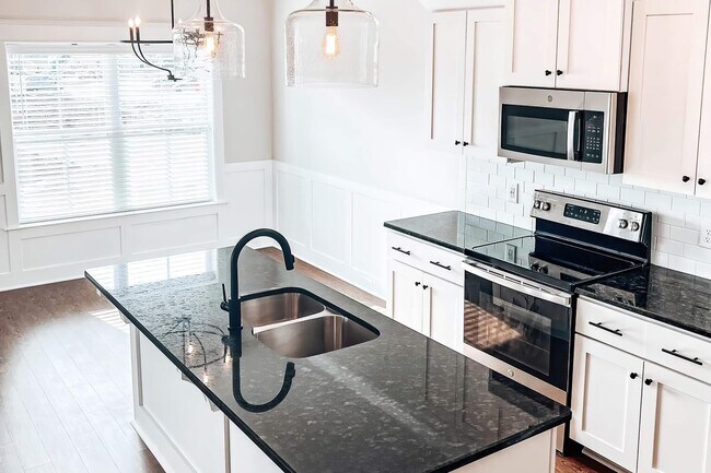 Foto del edificio - The Emerson at Commonwealth