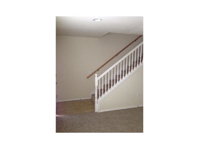Building Photo - 1428 W Netherland Way