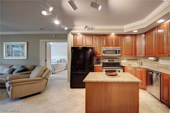 2825 Palm Beach Blvd Unit 417 - 4