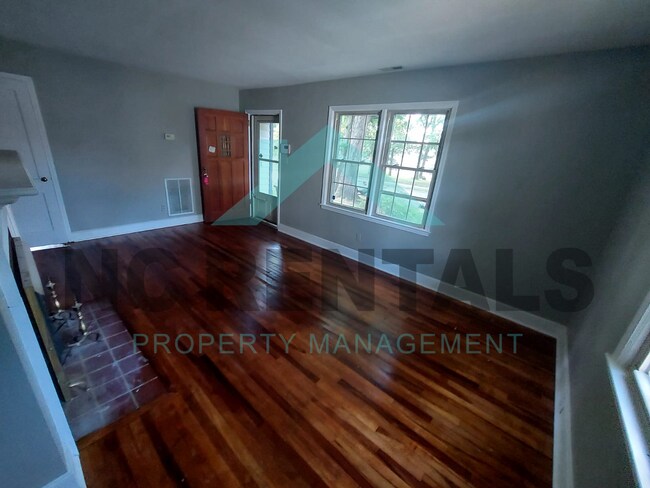 Foto del edificio - 1608 W Florida St