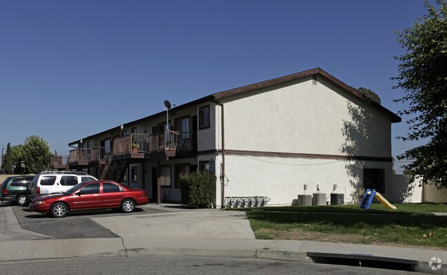Building Photo - Juniper Villas