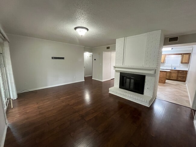 Foto del edificio - 228 E Circle Dr