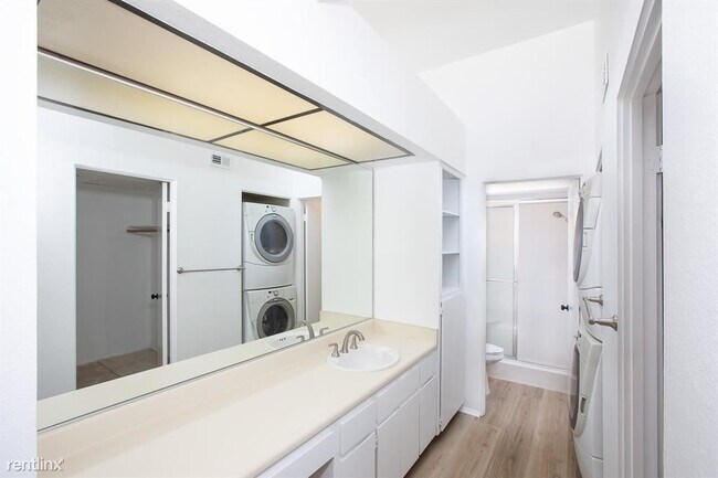Foto del edificio - 2 br, 2 bath House - 255 E Avenida Granada...
