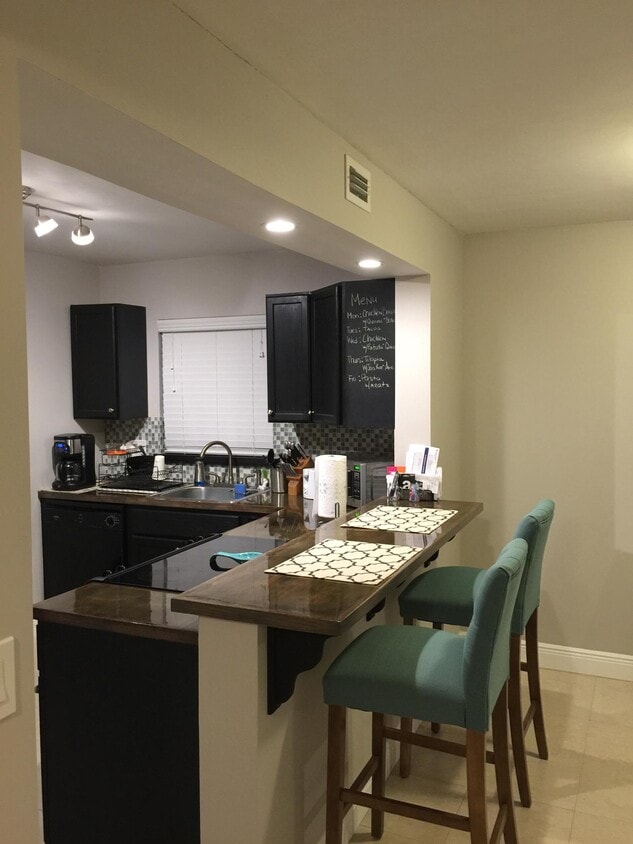 Kitchen - 7765 SW 86th St