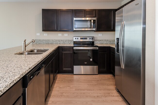 Foto del edificio - 12714 Camden Rd