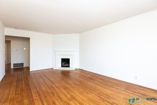 Foto del edificio - Outer Sunset: Top Floor w/ Shared Yard & Laundry on N Judah Line