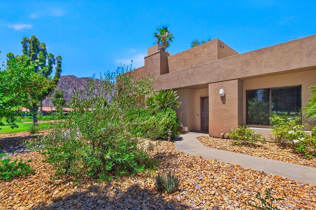 Building Photo - 55105 Oak-Hill