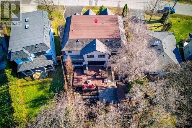 Building Photo - 409 Valley Dr