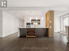 Building Photo - 61 Yorkville Ave