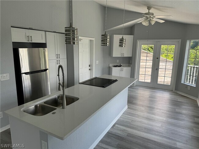 Building Photo - 1509 Palm Ave