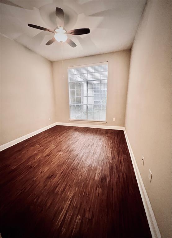 Building Photo - 5353 Memorial Dr