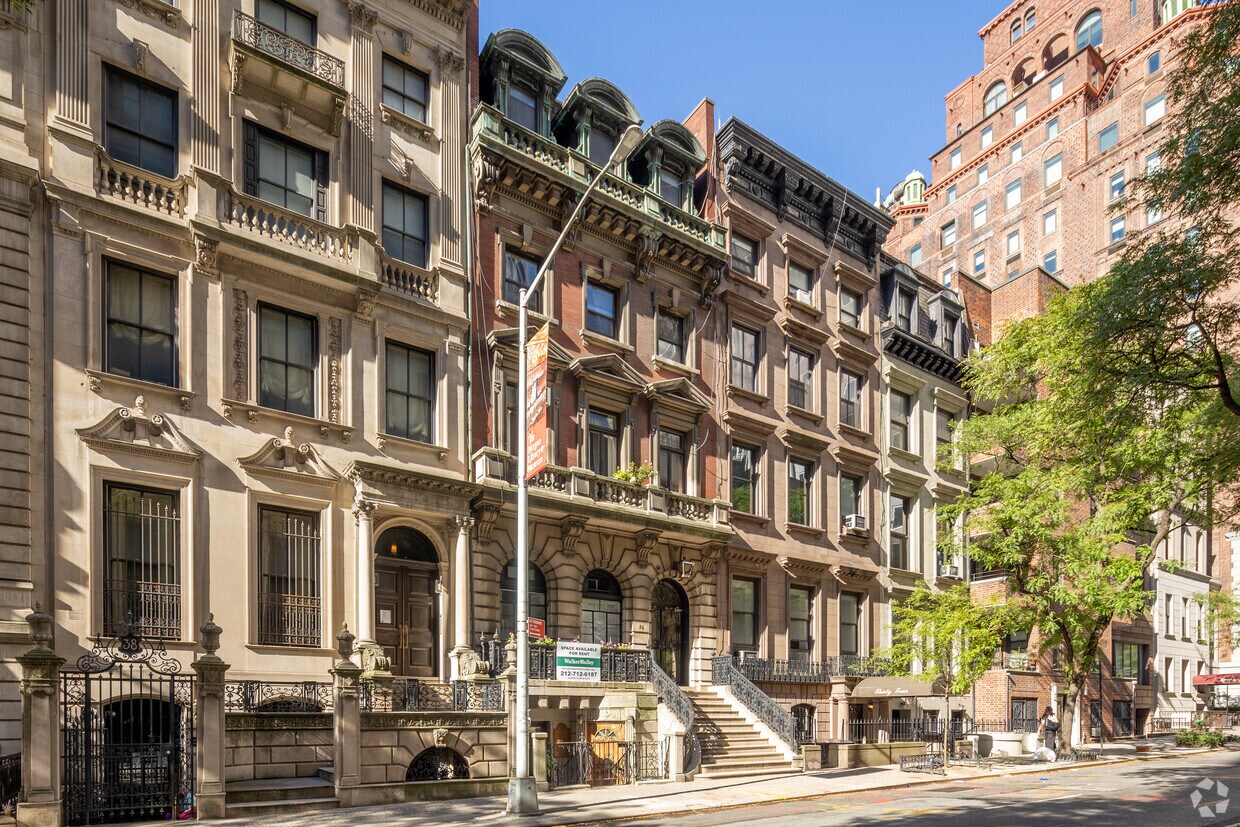 Building Photo - 36 E 38th St