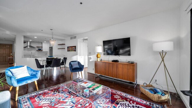 Sala de estar - 10724 Wilshire Blvd
