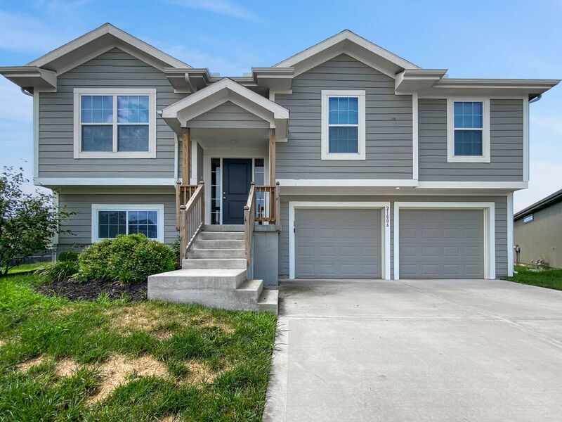 Foto principal - 21806 Lucca Cir